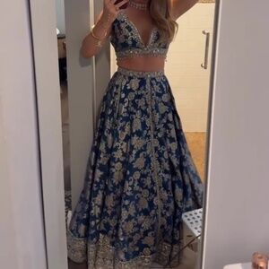 Lashkaraa Blue Lehenga